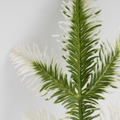 Декоративна гілка "Хвоя з інеєм", 24 см (9256-016)