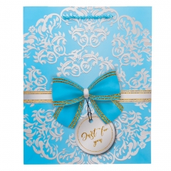 Подарунковий пакет "Елегантний бант", 26*32 см * Рандомний вибір дизайну (9209-008)