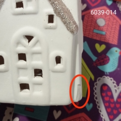 УЦІНКА Світлодіодний будиночок (LED), білий, 17 см (Скол) (00BR-6039-014)