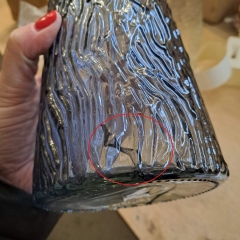 УЦІНКА Ваза "Камелія", темна, 21,5 см (Тріщина на дні) (00BR-9169-007)