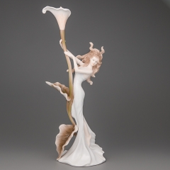 Статуетка "Дівчина з калою" (32 см) (20110AA)