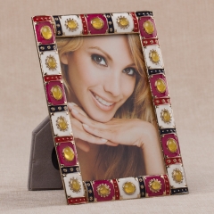 УЦІНКА Фоторамка (12*15 см) (Каміння нерівно приклеєне/Ржаве кріплення/Стороні плями на каміннях) (006MO)