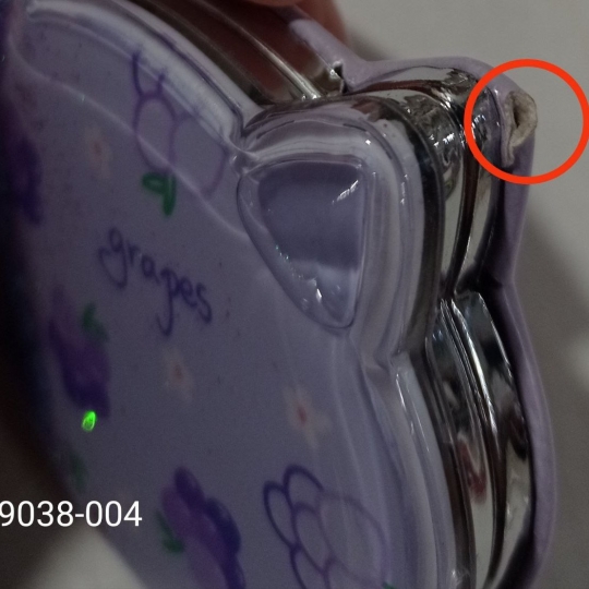 Косметическое зеркальце Косметическое зеркальце