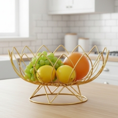 Фруктівниця "Лотос", золота, 26 * 14 см ВРЯТОВАНА ПОЗИЦІЯ (9282-013)