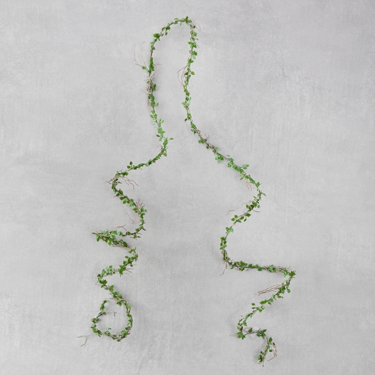 Гирлянда из искусственной зелени 