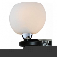 Бра чёрного цвета с плафоном из матового стекла (NN010/1W) (NN010/1W)