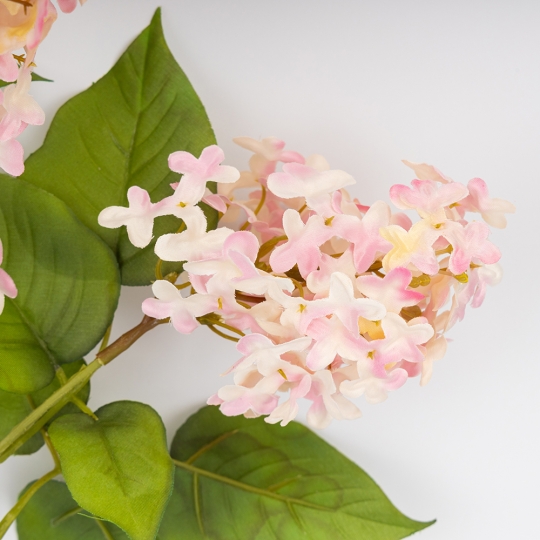 Искусственная сирень Искусственная сирень