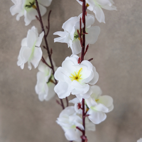 Штучна гілка Штучна гілка