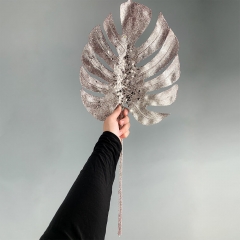 Декоративна гілка "Блиск монстери" (6018-027)