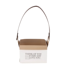 Коробка для квітів "Love You" 15*10*10, біла (8916-005-3)