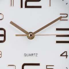 Годинник "Зеніт", біло-бронзовий, 20 см (2016-007)