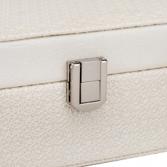 Скринька для прикрас "Чарівність", 22 см * Рандомний вибір дизайну (9189-003)