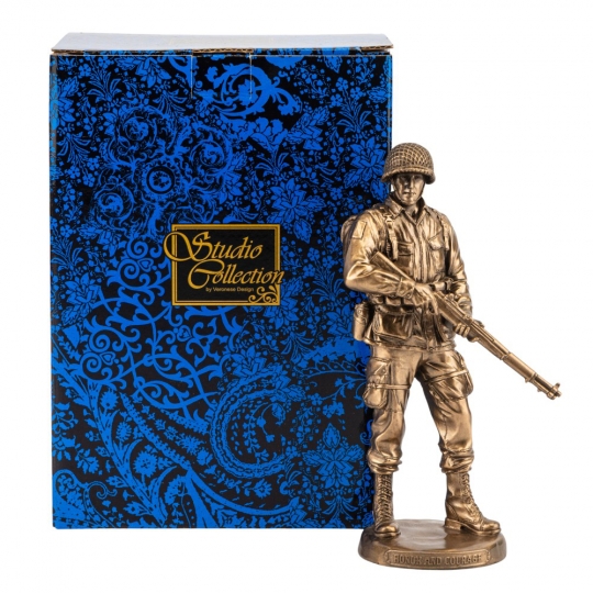 Статуэтка Статуэтка