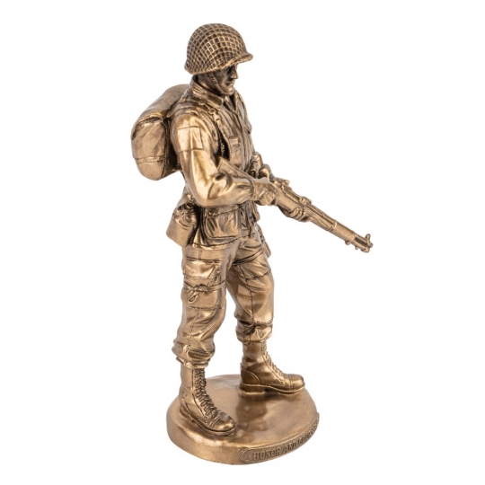 Статуэтка Статуэтка