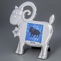 УЦІНКА Фоторамка "Овен" (13 см) (Погана упаковка, мікроподряпини, чорні крапки) (307N)