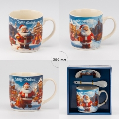 Кружка з блюдцем та ложечкою "Різдвяна несподіванка", 350 мл * Рандомний вибір дизайну (9250-029)
