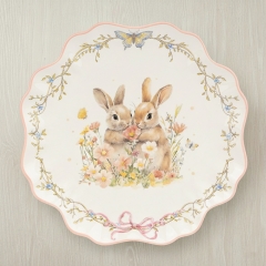 Тарілка "Пара кроликів у квітковому полі", біла, 26 см (5104-002)
