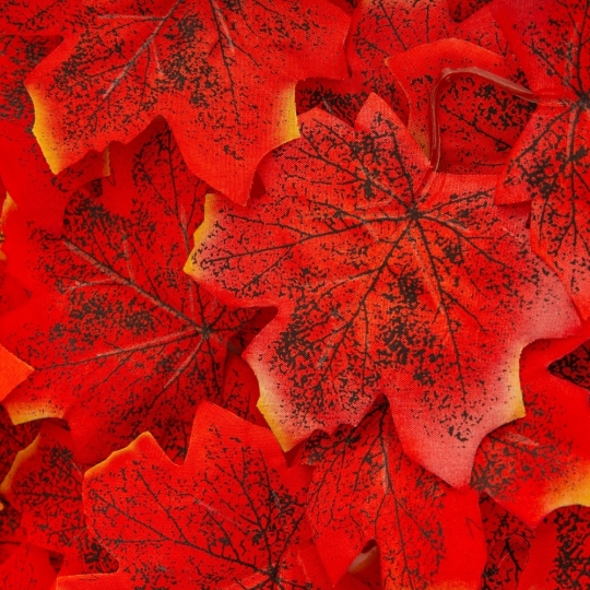 Искусственные кленовые листья 