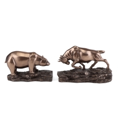 Набір статуеток "Бик і ведмідь" (10 см) (77487Y1)