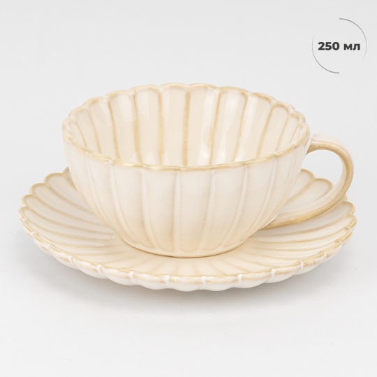 Чашка с блюдцем 