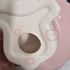 УЦІНКА Підставка "Кролик з квіткою", рожева, 9 см(Дефект кераміки,чорні краплинки,скол,тріщина яка не впливає на функціональність) (00BR-5009-028)