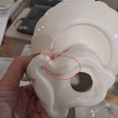 УЦІНКА Підставка "Кролик з квіткою", біла, 9 см(Тріщина,дефект кераміки,напливи,крапки чорні,дирочки в кераміці) (00BR-5009-027)